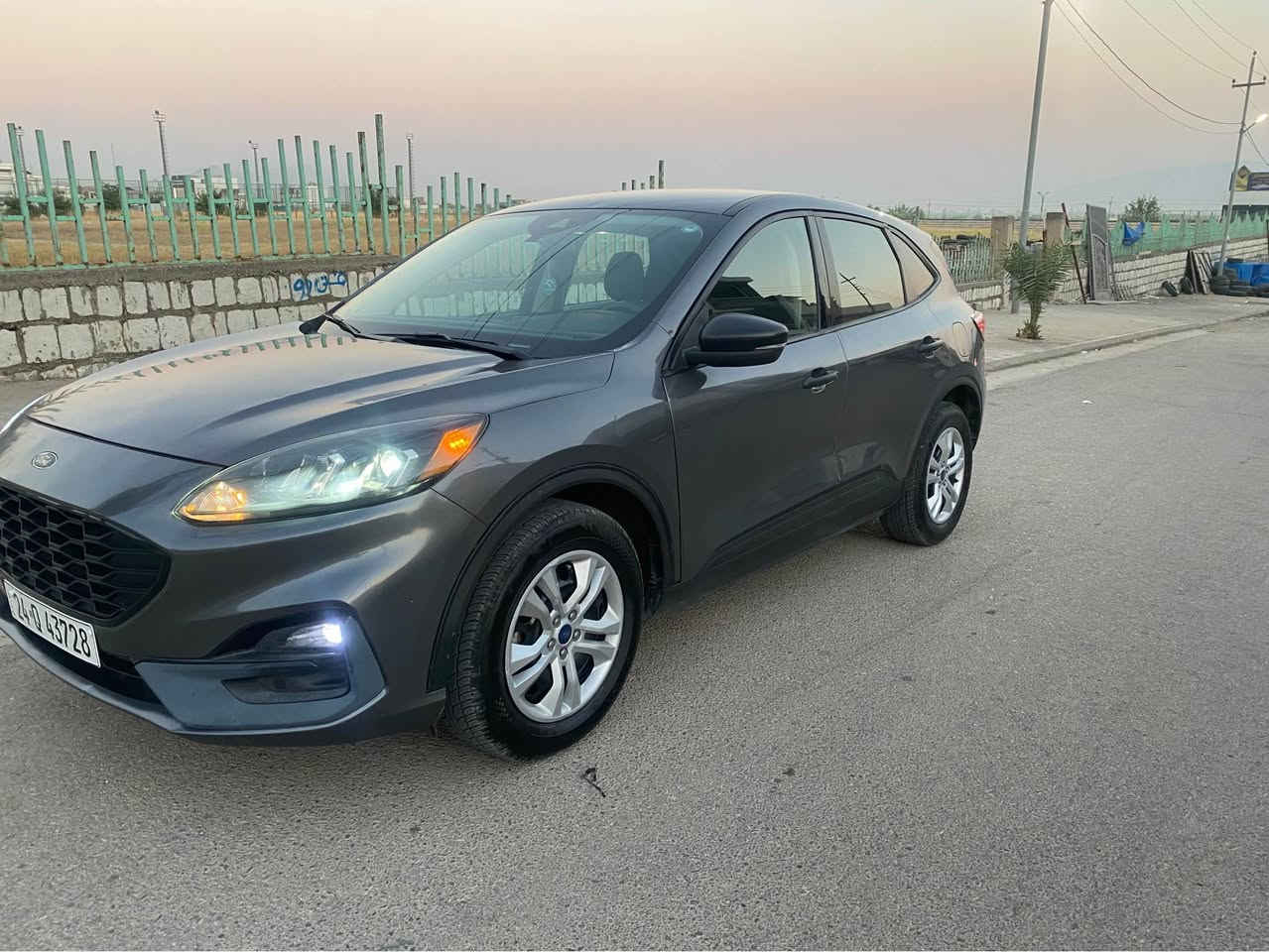 RD ESCAPE 2022 – SE 🔥

✨*********** what is up 
***********

🔹 مۆدێل: 2022
🔹 ڕەنگ: ڕەشی خۆڵەمێشی (Carbonized Gray)
🔹 مۆتۆر: 1.5L EcoBoost Turbo
🔹 گیربۆکس: ئۆتۆماتیک (شفت گەرد)
🔹 ڕاکێشان: FWD

مواصفات:
✅ کیجی ئەلیکترۆنی
✅ ستارت دوگمە (Push Start)
✅ کامێرای دواوە
✅ شاشەی تاچ
✅ Apple CarPlay & Android Auto
✅ کۆنتڕۆڵی فەرمان
✅ Auto Hold
✅ Electronic Parking Brake
✅ LED Daytime Running Lights
✅ کۆنترۆڵی گەرما و ساردی

🚗 سەیارەکە زۆر پاکە، ناوەوە و دەرەوە پارێزراوە

📩 بۆ زانیاری زیاتر و نرخی تایبەت، نامە بنێرە یان پەیوەندی بکە.

#Ford #Escape #FordEscape #2022 #SUV #ForSale #Hawler #Kurdistan رانية, السليمانية
