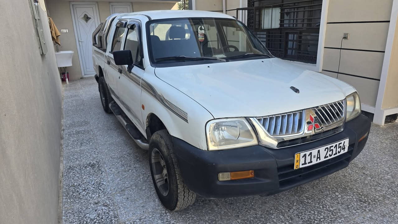 للبيع بيكب ميتسوبيشي L200 موديل 2006 دبل قمارة
المحرك بنزين شغال
رقم السيارة بغداد 
السعر 75 وبيها مجال 
المكان بغداد / الراشدية 
الصور موضحها كل السيارة 
للتواصل : ***********
