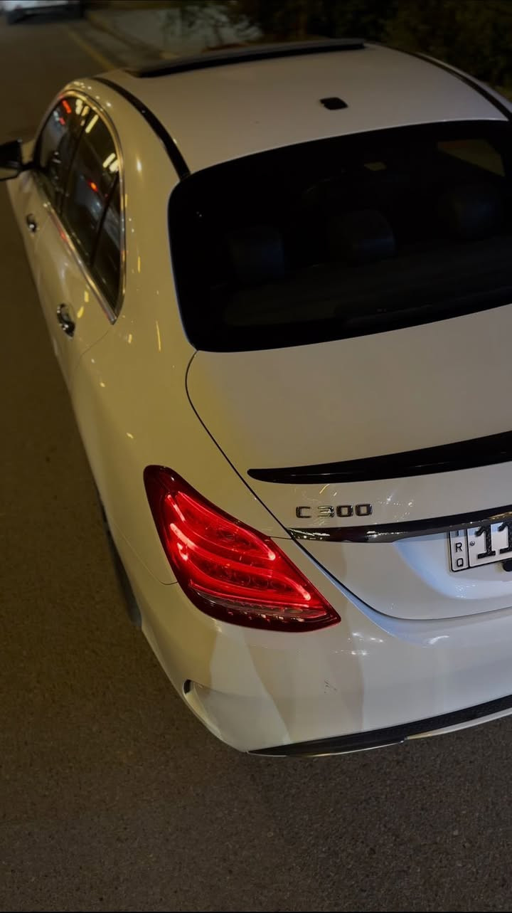 للبيع او مراوس بتسلا y او 3
🚘 مرسديس C300 موديل 2018
⚪️ لون أبيض لؤلؤي مع جنوط سوداء
🔥 فول مواصفات
✅ محرك 2.0 تيربو بقوة 241 حصان
✅ جير 9 سرعات أوتوماتيك
✅ فتحة سقف
✅ كاميرا خلفية وحساسات
✅ بصمة وتشغيل ذكي
✅ مقاعد كهربائية مع ميموري
✅ شاشات وتحكم دركسون
✅ إنارة LED
✅ سيارة نظيفة جداً واستعمال شخصي

السيارة جاهزة ولا تحتاج أي مصروف، مظهر رياضي وفخم وقيادة مريحة واقتصادية بنفس الوقت.  

🔄 مطلوب مراوس مع تسلا (حسب الحالة والمواصفات)
📍 للجادين فقط
📩 المراسلة على الخاص للاستفسار 
***********
والسعر. 21 الف دولار
