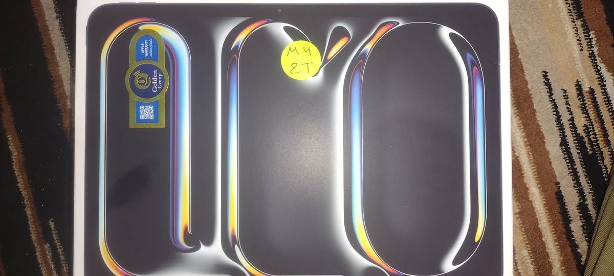 السلام عليكم
ايباد 11 pro 

طگ الكارتونة حتى شكله ماعرفه شريط مافاتحة تلزمة طگ من الكارتونة الك 

ماكو داعي نحجي بالنضافة وهو بعده بالكارتونة 

ذاكرة 2T (2تيرا) ركز يعني تحمل بي العراق وبي مجال 

معالج m4 ثاني اقوى معالج بالعالم 

السعر مليونين و400 الف وبي مجال جدا

نسخة امريكي وعندي نسخة شرق اوسط همين 

لون silver والثاني اسود تقريبا

للاستفسار واتساب فقط ***********

شراي راسل 

شي مرتب جديد وسعر مناسب مفيد جدا
