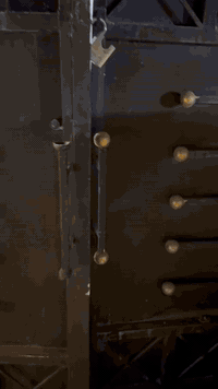 بيت للايجار نضيف جدآ نعيريه الفرع المقابيل فلافل ابو طيبه للاستفسار الاتصال على الرقم ***********
