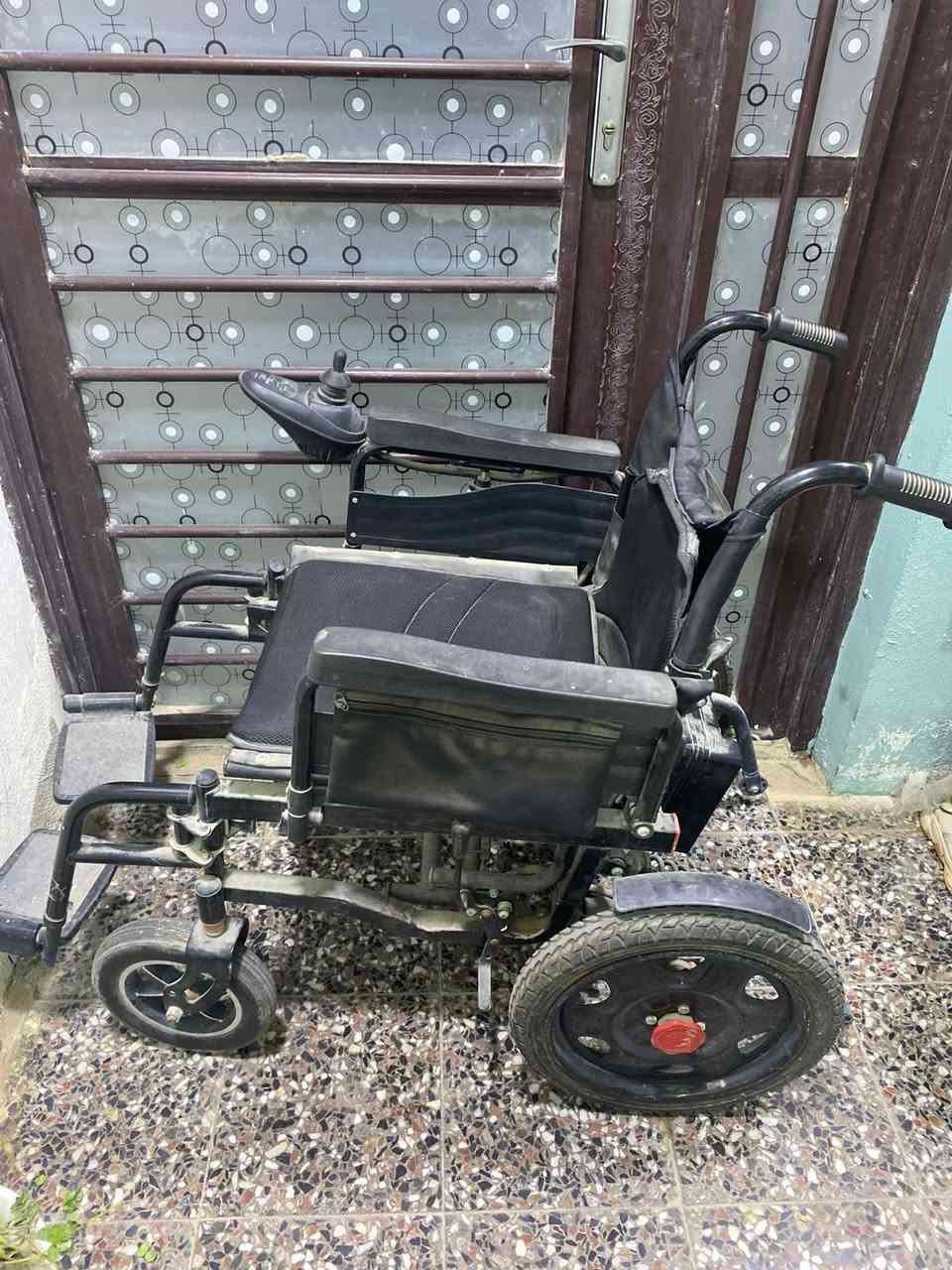 سلام عليكم عربانه شحن تطبك وتصير بل سياره مثل مواضح بل فديو اخت الجديده بس متروكه الله شاهد تجي وشوفه بعينك اتحمل وزن 90 وفوك لان جبيره سعر 500 بيها مجال شراي خاص وبل خدمه مكان نجف شارع المجمعات يم النداء


**إذا كنت صاحب هذا الإعلان وتريد حذفه لأي سبب، رجاءا أرسل رسالة إلى الدعم الفني**