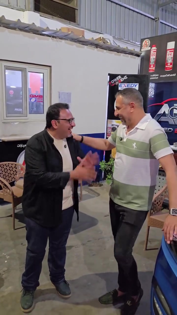 تعالوا شوفوا الهدايا اللي جبتها لمحمود من ألمانيا... ومش عاجباه! 😂  RZoil Egypt


**إذا كنت صاحب هذا الإعلان وتريد حذفه لأي سبب، رجاءا أرسل رسالة إلى الدعم الفني**