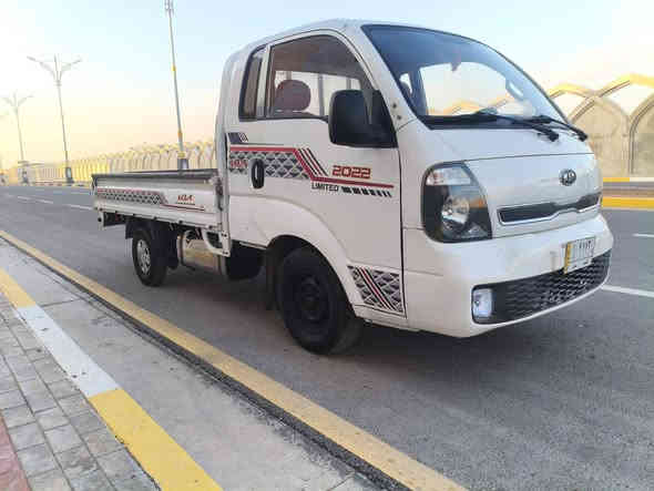 السلام عليكم للبيع كيه بنكوه مديل 2013 كفاله عامه بيه بس باب السدر صبغ فقط اثر شخط مكينه كير حداديه جهزه من كلشي تبرد ثلج تدفه مكينه 2700 محدثه 2022 بجم كامل السعر 95 مكان السياره كربلاء الستفسار اكثر عل رقم*********** مكلف بل نشر بيع فقط
