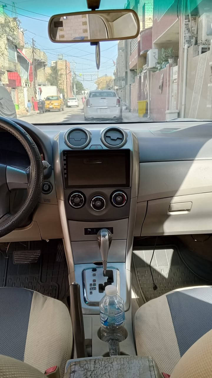 سيارة بي وايدي للبيع 
موديل 2013 رقم بغداد باسمي سنوية وهزه جديدة 

سيارة نظيفة وبلادية بيه جراد بالقمارة والبنيد مكينة وكير جديد فول بصمه وشاشة كامرة خلفية بصمت ابواب اشاير بالمري ويل كب تخم تاير جديد مثل ما موجود بالتصوير تبريد تدفئة السيارة ما بيه خياسات شرط بيه طخات بسيطة وشخوط وتجي وشوف بعينك سيارة نظيفة مال بيت وجاهزه عارضة 58 وبيه مجال بسيط حكه الجية الي يحب يتصل على رفمي لان ما رد على التعليقات بصراحه يتصل على هذا الرقم ***********
