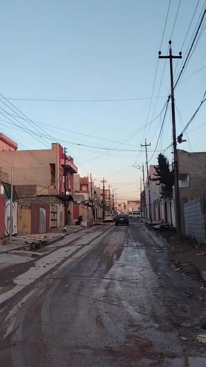بيت للبيع موصل حي الانتصار قريب على شارع 60 التجاري يبعد 100 متر البيت طابق ونص فول مواصفات بناء حديث مساحه 100 متر زيرو وما مسكون استلام فوري ملك صرف سند طابو الزهور السعر 80 وبي مجال الاتصال والاستفسار على هذا الرقم مكتبه ابو خالد للعقار شارع 60 مقابل سنتره الانتصار من جهه الميثاق البيت فول الاتصال اكثر على الارقام التاليه ***********رقم***********
