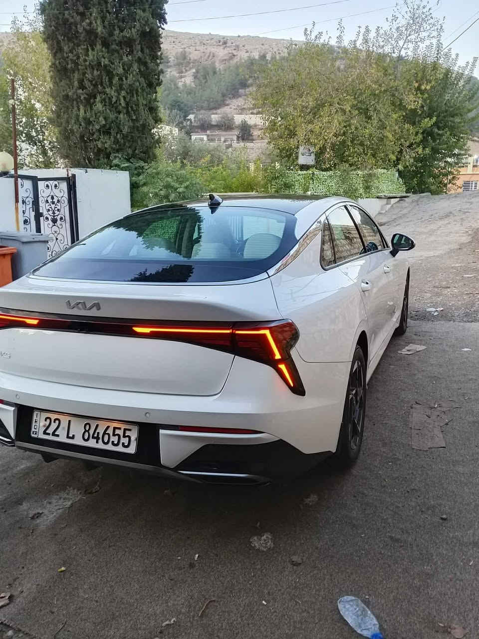 السلام عليكم K5 مديل 2024 فول مواصفات كفاله عامه شخط بارد رصعه
1- بنراما 
2- بصمه تشغل + ابواب وجنطه
3- تشغيل عن بعد
4- صندوق ذكي يفتح عن الاقتراب 
5- كشنات كهرباء 
6- ترحيب + مري شفط 
7- جام اتو يصعد بالبصمه 
8- قطعتين تبريد  
9- شاشه متصل 
10- تبريد شاشه منفصل المناخ السائق وراكب 
11- بك لايت لد+ لد امامي 
12- ويل 18 كروم + 5 ويل كب سبير شركه منازل
13- مكينه 2500 + كير 8 نمر 
14_ وضعيات قيادة 4 + نظام ايكو 
15- نظام تركشن 
16- حساس امامي خلفي 
17- كامره نظام فيو 
#_السياره_وضع_شركه_ماشيه_33_كليو_متر_دبل_بصمه
رقم اربيل بسمي شرط تحويل هزه سنويه جدد 
***********
***********
