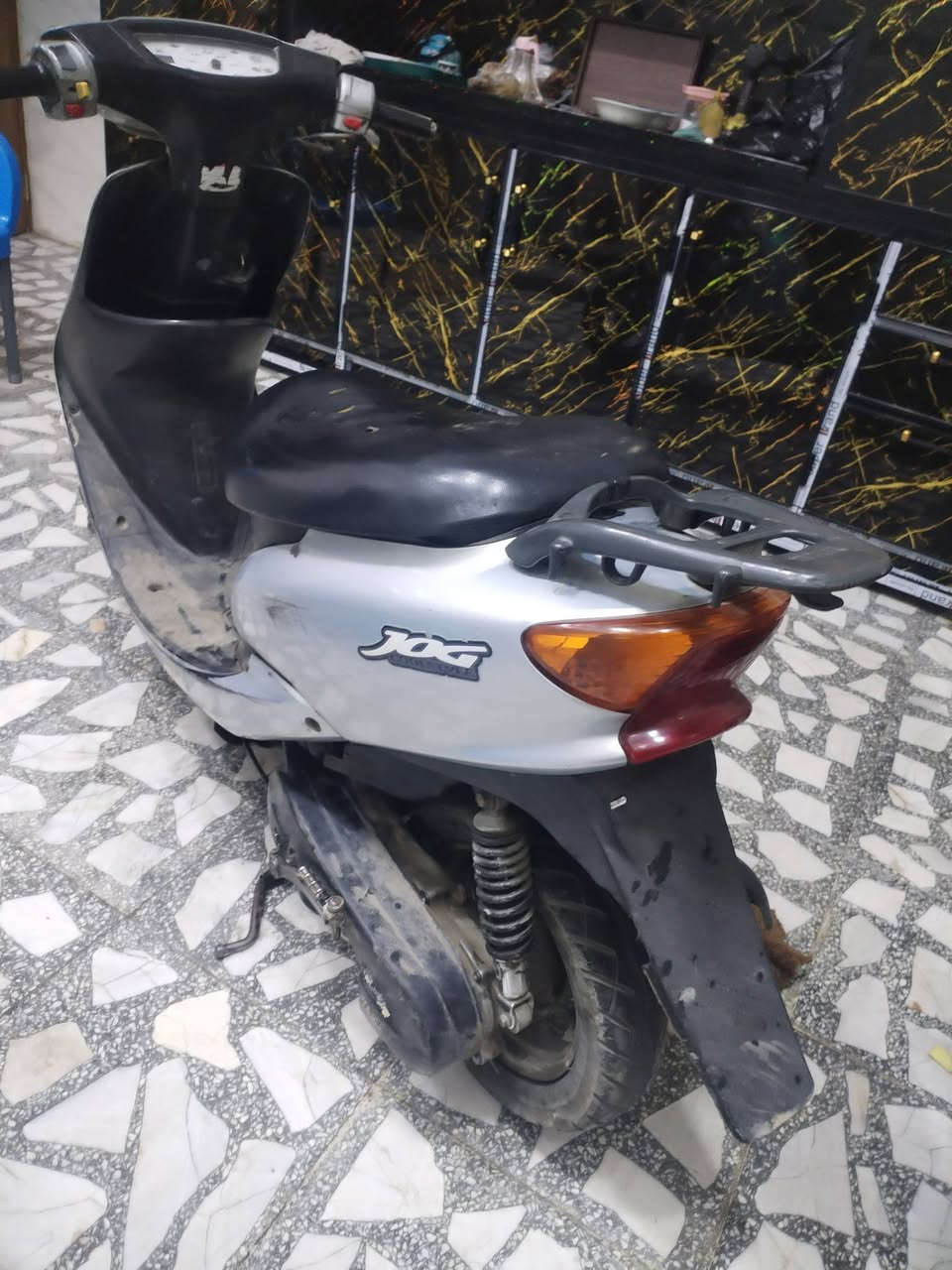 السلام عليكم دراجه للبيع كم حديد كابريتر تعبان السعر ١٠٠ قفل مكاني بغداد مدينه الصدر وهذا رقمي ***********
