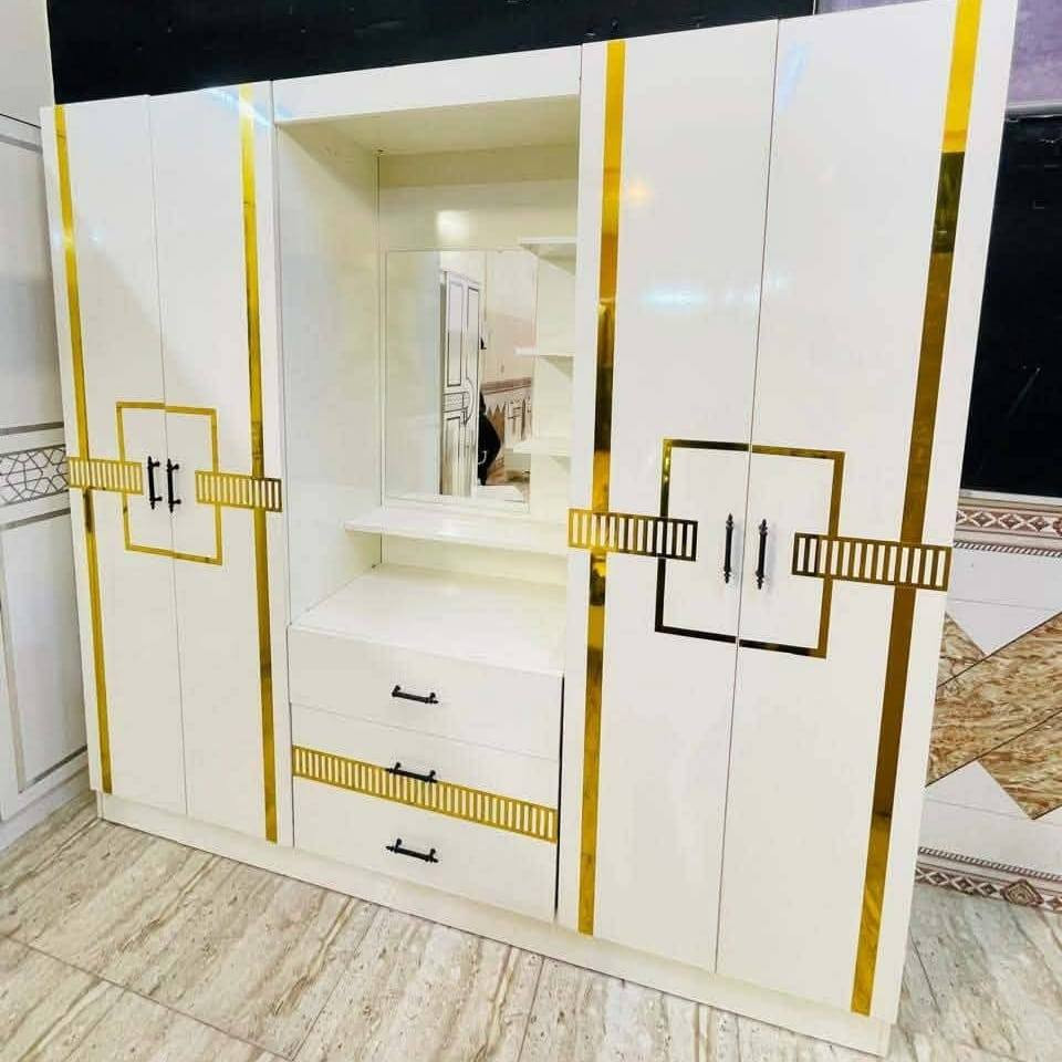 سلام عليكم
غراض بيت نظيفه للبيع مستعجل 
غرفه نوم تركيه نظيفه كلش استخدام قليل موديل حديث ست قطع لون اوف وايت 

غرفه تركيه كنتور سلايد سحب اربع قطع 

كاونتر سنك وملحق قياس مترين تسكام نظيف 

وتخم ديوان عشر مقاعد مع المفرش واربع كوشات بلونه 

المكان كربلاء حي العباس


**إذا كنت صاحب هذا الإعلان وتريد حذفه لأي سبب، رجاءا أرسل رسالة إلى الدعم الفني**