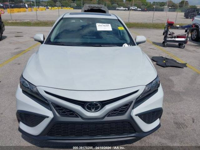 السلام عليكم ورحمة الله وبركاته
من رخصه الادمن عندي كامري وارد امريكي موديل 24 بغداد 
مواصفات se
فتحه سقف 
بصمه
كراسي جلد
كرسي كهرباء 
ستيرن كرسي تدفئه
حساسات اماميه و خلفيه 
شاشه
ايكو سبورت 
نور مل
مصابيح اماميه زنون 
اوتو هولد
اش اره بالمري 
ماشيه 3000
السيارة زيرو اللون مميز 
محرك 2500
تايرات رياضي 
صبغ جاملغ وقبغ جنطة لاغيرها والضربه ماواصله للشاصي وصور الحادث موضحه امامكم 
للاتصال ***********
