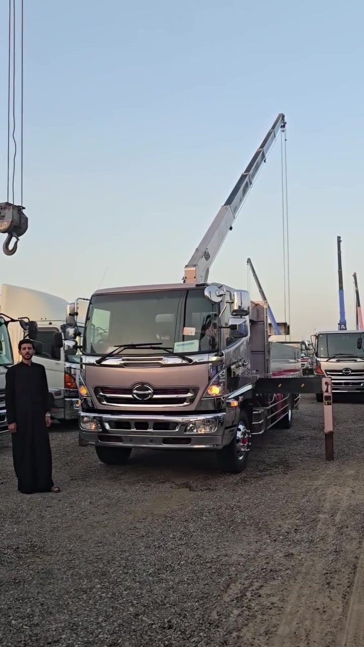 الغيمه الثكيله 💭 
السلام عليكم متابعينا الاعزاز 🤍
عرض اليوم هينو شيطان كرين 8 🔩 فول الفول جديده فول سيفتي 🔥💥 💪 
هذا العرض بتاريخ 25 / 6 / 2026
#معرض_نور_الجوهر_لتجارة_السيارات_الحديثة 
الي أريده منكم #لايك #مشاركه #متابعه للصفحه 😘
📍عنوانا البصرة الزبير المعارض 
للاستفسار.....
*********** 📞
*********** 📞
((أن ارضيناك فتحدث عنا و إن لم نرضيك فتحدث إلينا ))
