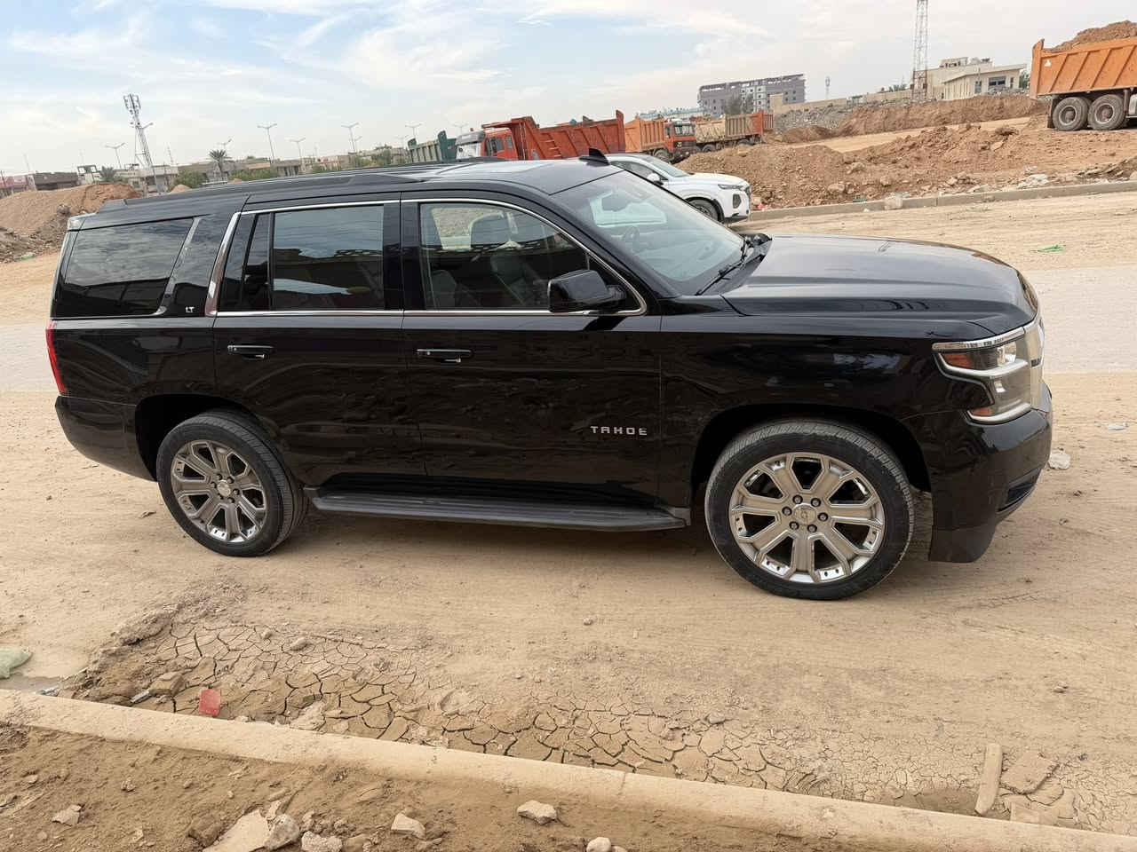 تاهو 2016 امريكي فول الفول  بدون صبغ وجاهزه من كلشي بدون اي نقص سياره كلش جديده  تخم تاير نص عمر فقط صدر كير مكينه كفاله  فقط طخه وع وضعه موضحه بصور  كشنات منفصل جلد هزاز تدفه تبريد الكشن ٥بصمات فتحه وبعد كلش هواي بيها مواصفات  السعر ٣٢٥$ ورقه 
***********
مكانه بابل شارع ٦٠
