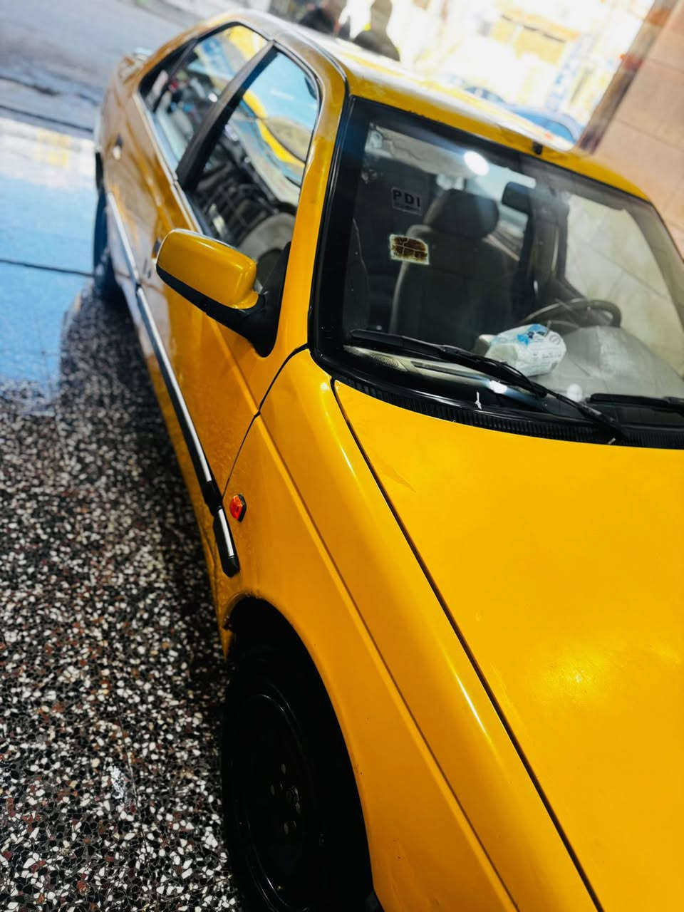 سلام عليكم بيجو 405 
موديل2016 رقم ميسان تخم تاير وحداديه ومشط ستيرن ومازدات وكهربائيات عامه كلهن قبل سبوعين مشتغلهن( مع العلم الغراض كلهن مشتريهن من شركه التصنيع مالتها اعبر ليران اشتري واجي اصغر برغي اجيبه من الشركه اي شي تجاري او من العراق ممشتري ) تدفئ وتبريد شغال عليه غرامه وكلهن يطيحن من السعر (ارجعلك الغرامه مالتها وانت واكف يمي) راعيها الشرعيه موجود 
هذا رقمي خابرني وتدلل  ***********
