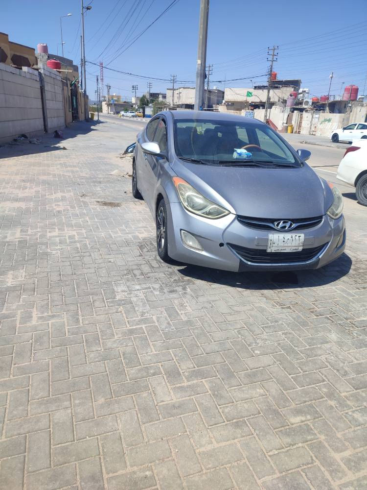 هونداي النترا موديل 2011 وراد أمريكي محرك بي صوت رواجز 1800  سياره نقصها تبريد وحداده مكان السياره المعقل دور الهنديه *********** سعرها 83 وبيها مجال البصرة, العراق
