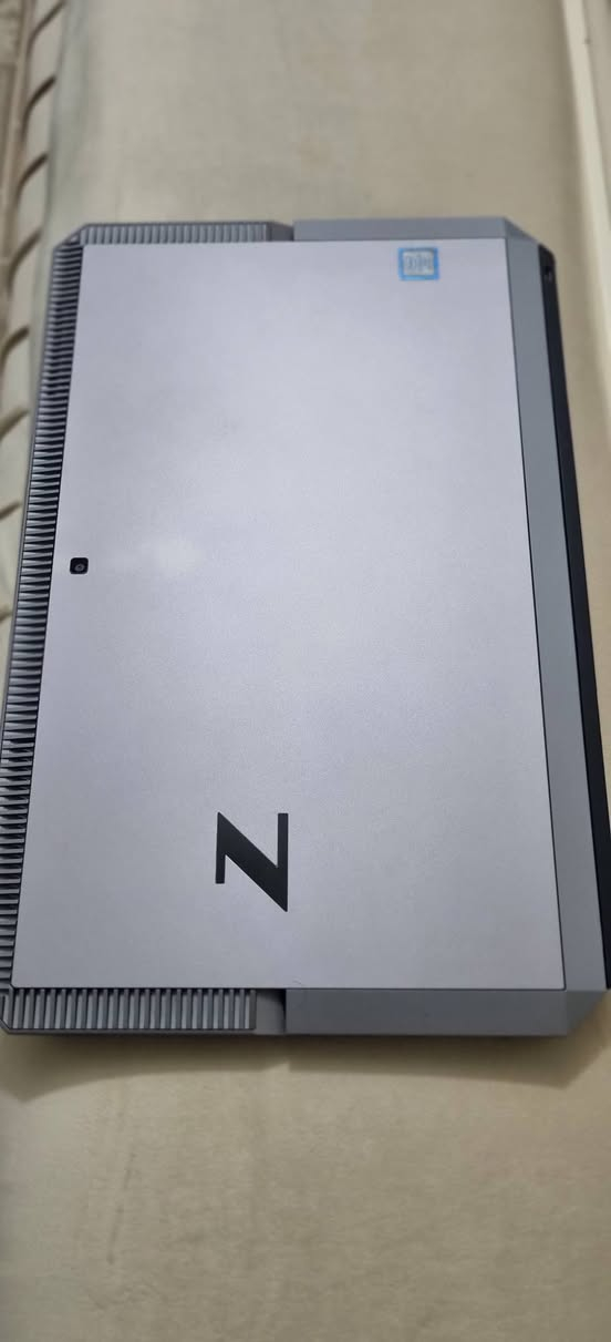 السلام عليكم ورحمة الله وبركاتة 
HP ZBook X2 G4 
512G
windows 10 pro 64

المعالج - intel فئة U ، نوعه Cori7
 شاشة 4K  Touch ، تنفصل تصير ايباد

السعر 500,000 قفل

للتواصل واتساب :- ***********
