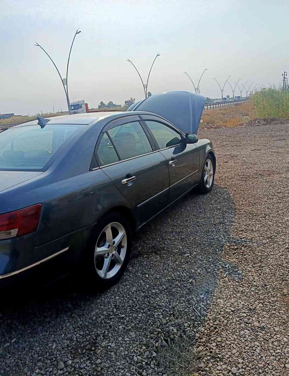 السلام عليكم سوناتا للبيع مويدل2009. 6سلندر وارد امريكي رقم بغداد
  المواصفات/ شاشة اندرويد. تثبيت مسار (كروز). تبريد تدفئة شغال. كشن كهرباء. سلايت روڨ. سويج سنترلوك فتح وقفل السيارة و فتح الجنطة. كامرة خلفية. تحكمات ستيرن. ليبل واحد مطابق.
 مصبوغة عام اثر جراد كون اللون جارد 
السعر 97 وبيها مجال 
المكان/ ديالى 
 رقم الهاتف ***********
