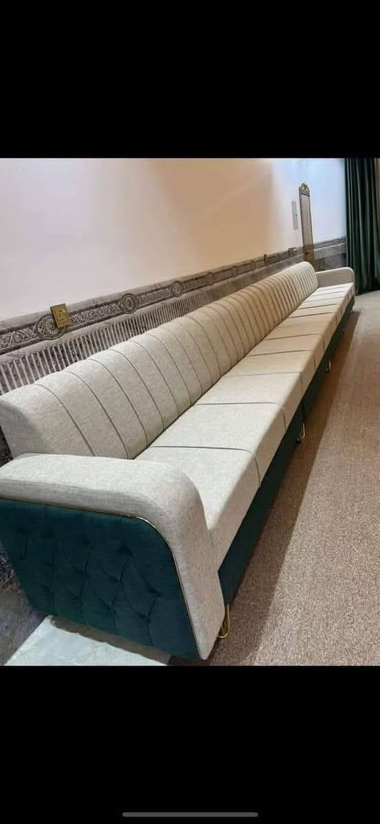 🔥 عرض خاص على التخم والدواوين الفخمة 🔥
إذا تريد جودة تعيش سنين وراحة بالجلوس… هذا الخيار المناسب إلك 👌
👑الديوان السعر  المتر ٦٠ بدل ٦٥
👑التخم ١٠ مقاعد  السعر ٤٠٠ الف 
✅ الهيكل: خشب روسي قوي
✅ القاعدة: بلوك أسود 18 ملم متين يتحمل الاستخدام الطويل
✅ الإسفنج: إسفنج مميز درجة أولى مع طبقة بولستر لراحة أكثر
✅ القماش: قماش تركي أصلي حسب اختيارك
(خاولي – وتر بروف – قديفة ناعم – مرمري)
🎨 ألوان وموديلات حسب ذوقك
🛋️ تصميم أنيق يضيف فخامة ولمسة راقية لبيتكم
🚚 توجد خدمة توصيل
💰 أسعار مناسبة مقابل الجودة
📩 للطلب والاستفسار راسلنا خاص الآن
واتساب ***********

⚡ الكمية محدودة – لا تضيع الفرصة
