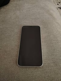 آيفون ١٢ • ١٢٨ جيجا • بطارية ٨٢٪