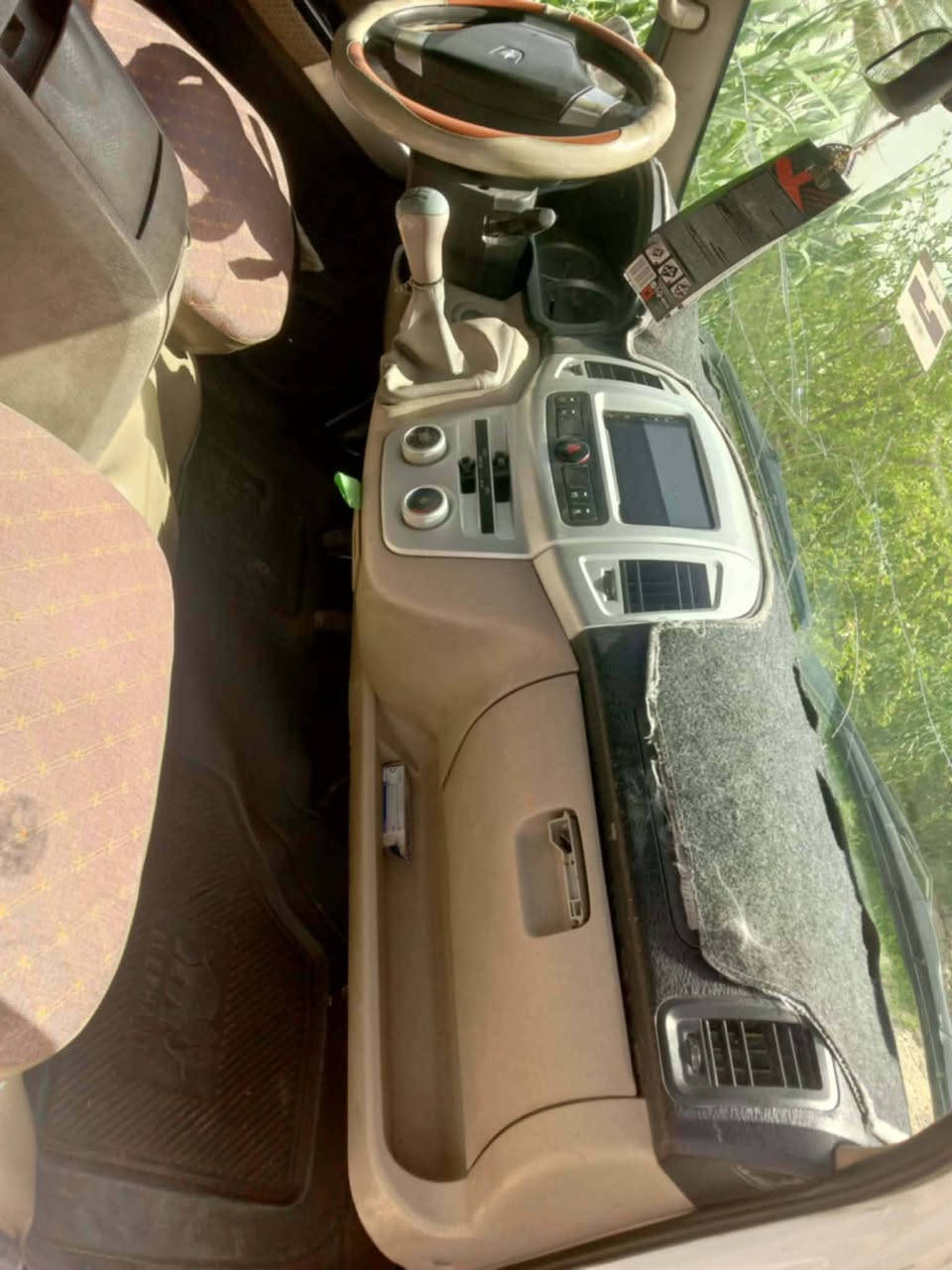 السلام عليكم للبيع سيارة جنبي موديل 2014 رقم انبار مشروع وطني شرط التحويل السنوية لل٢٧ تنتهي  السعر 75 
رقم الهاتف ***********
