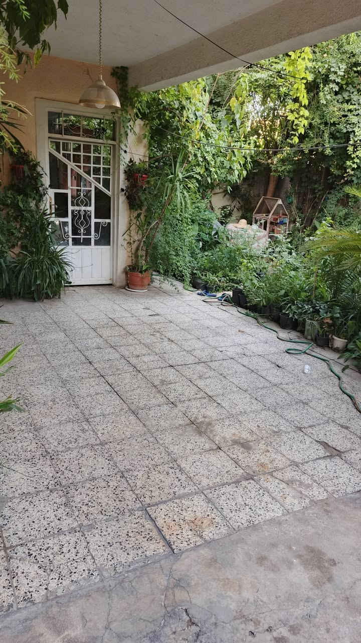 بيت ركن للبيع حي الاعلام
المساحة 240م
واجهة 12*20 (قبلة وشروق)
طابق الاول: غرفتين+استقبال+ مطبخ +صحيات عدد2
طابق ثاني(شقة): غرفتين+ هول داخلي+مطبخ + صحيات+ مخزن كبير
طابق ثالث: غرفة+ بيتونة عدد2+ سطحين.
لمعرفة السعر علق بـ تم أو الاتصال ***********
