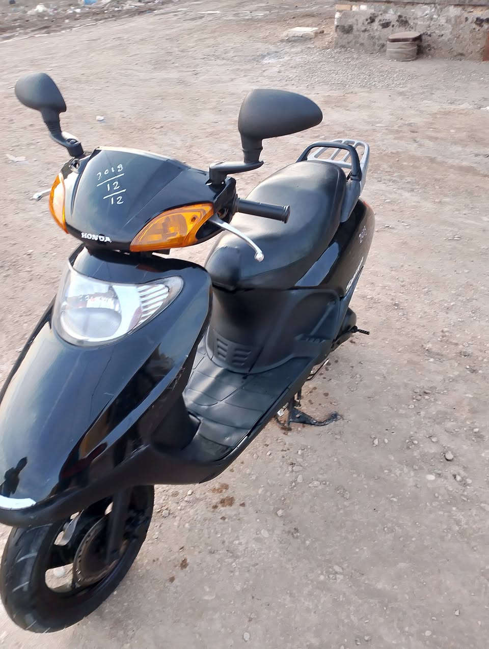 .
سلام عليكم دراجه سبيسي ياباني مكينه مفتوحه ششلعه تخبل 
كفر اصلي ابو الختم 
 كهربائيات شغاله اشاير هورن كلوب عالي ناصي 
 قفل ستيرن قفل جنطه  دراجه على البلاد 
دراجه كامله مكمله مابيها اي نقوصات 
مكان كوت الخاجيه شارع اربعين 
رقم الهاتف ***********
