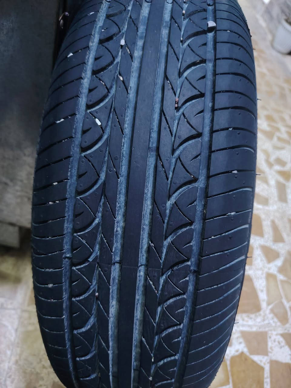 سلام عليكم طخم تيات خط ابيض 14/70/185مال اكسنت ريو افيو فكترا  معا ويل شرط استعمال شهر انتاج 25 سعرهم 240 وبيهم مجال قليل ***********
