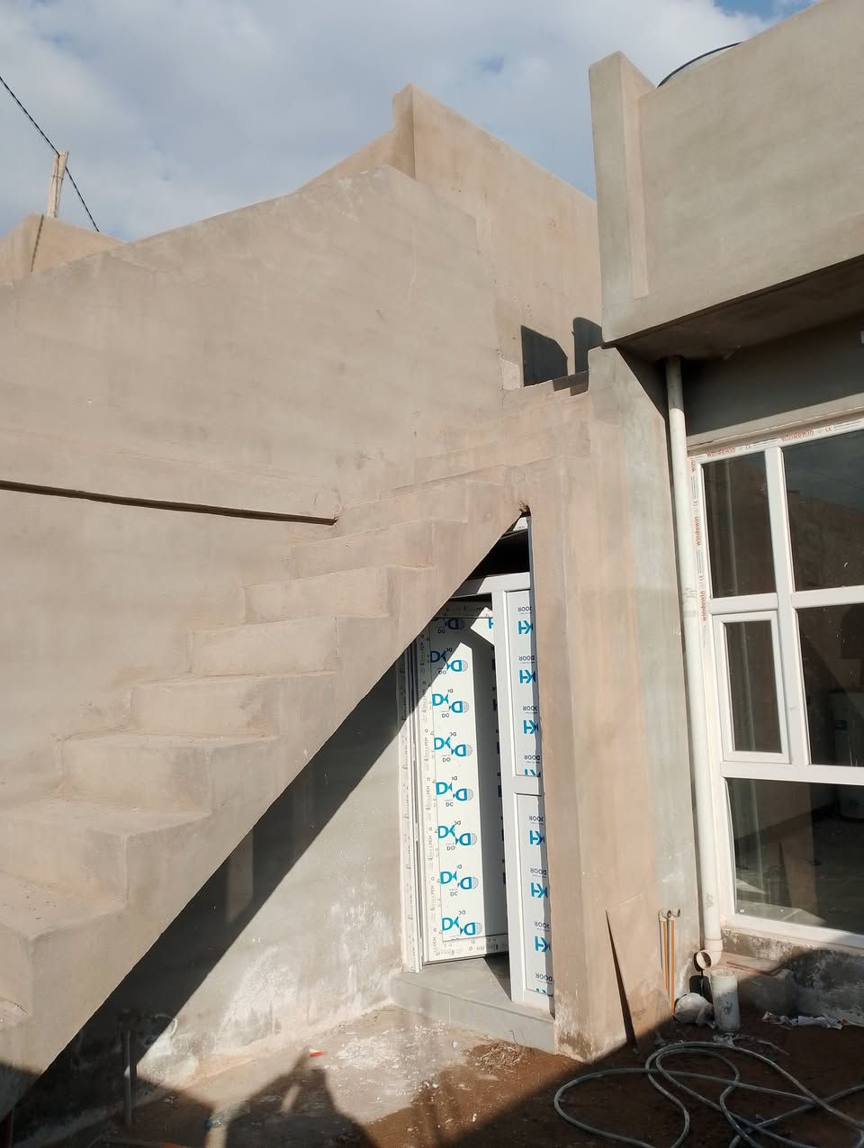 اعلان 
دار للبيع  بيع مستعجل  
مساحه  100متر  حي العسكري  الزراعي فرع الثالث
بناء صفر  نظام دكت  
السعر 35 مليون   مع المجال  
للاستفسار  ***********
