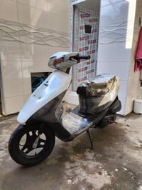 دراجه ساسوكي شغاله بس ابيع كوم حديد كهربائيات شغاله سلف بس عوزها باتري...