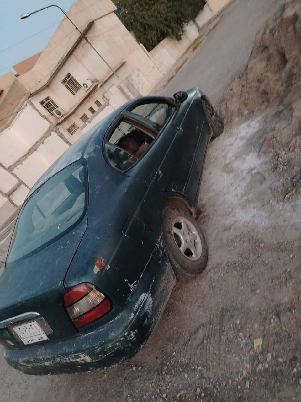 السلام عليكم
دايو موديل 2000 مكينه 20 سنويه لل 2027 شرط التحويل سياره جاهزه من كلشي نضافه جدام العين 
للستفسار الاتصال على ***********
