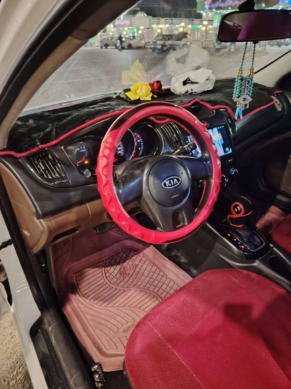 سلام عليكم
سيراتو موديل 2011
نص فول 
صدر امامي خلفي جديد 
جملخ امامي كلير 
ولباقي كفاله عامه 
ارقم اربيل 
مكان فلوجه  
السعر 107وبيهه مجال 
رقم ***********
