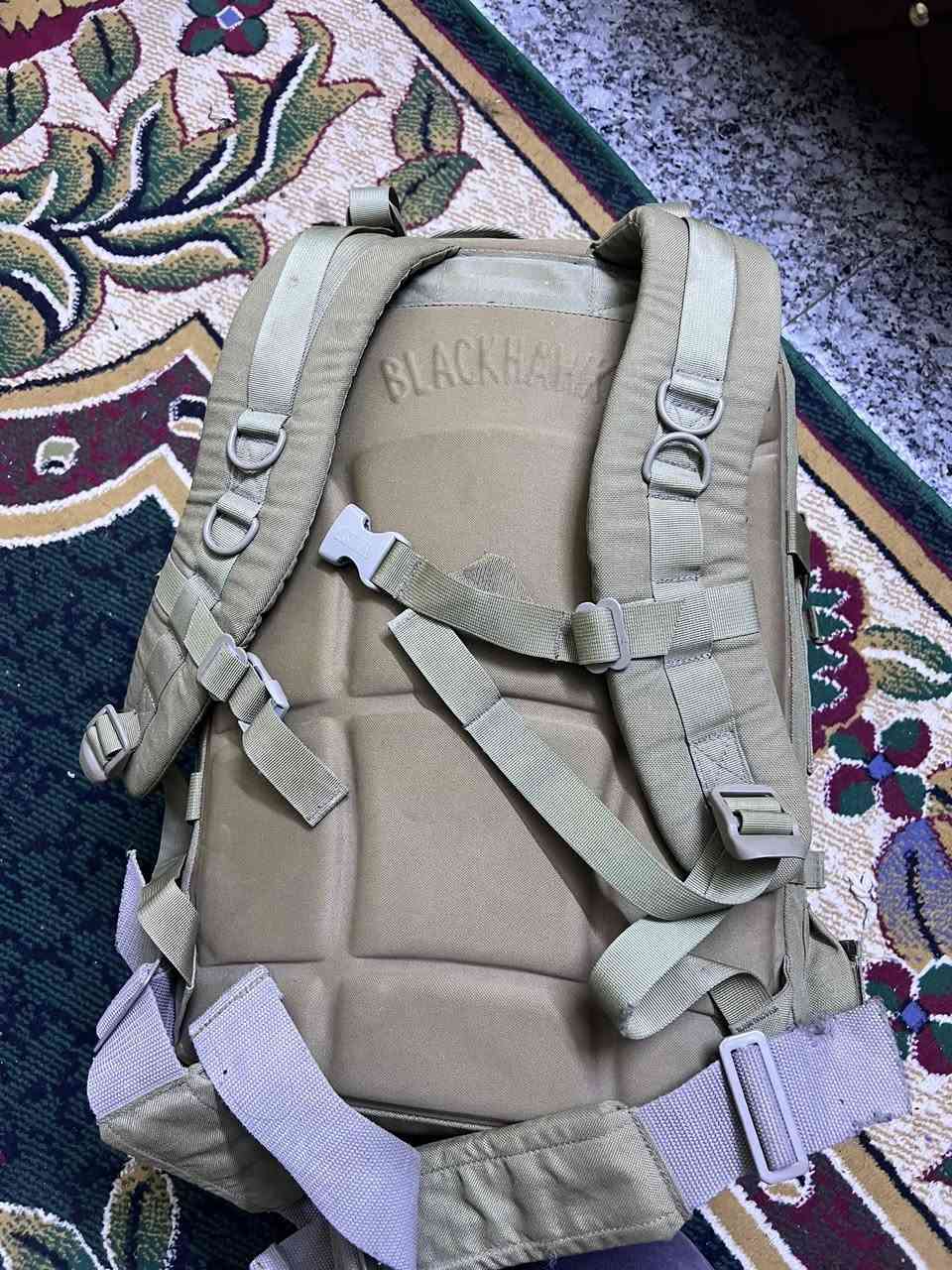 جنطة أمريكية مثل ما موضحة بالصور السعر  ١٠٠  للاستفسار ***********
