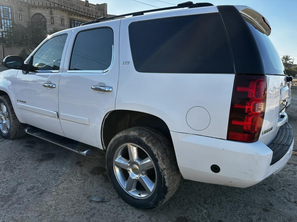 السلام عليكم
تاهو ادوات 2010 LTZ فول مواصفات 

بدون كص 

مناقصه شي 

جاهزه كير محرك تبريد حداديه دواخل كله كامله 

منظومه غاز 80 لتر شغاله فول 

مكان حله 

سعر 88 مجال بسيط 

 واتساب ***********
