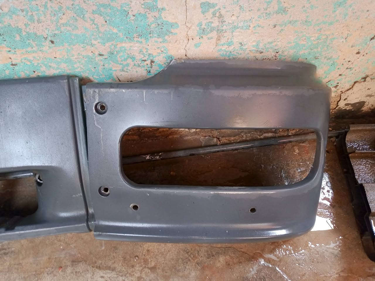 غراض اتيكو
قاعدة سبير 6برغي
صندوق عده
دعاميه وحاجب جهه السائق مال 8برغي   ***********
