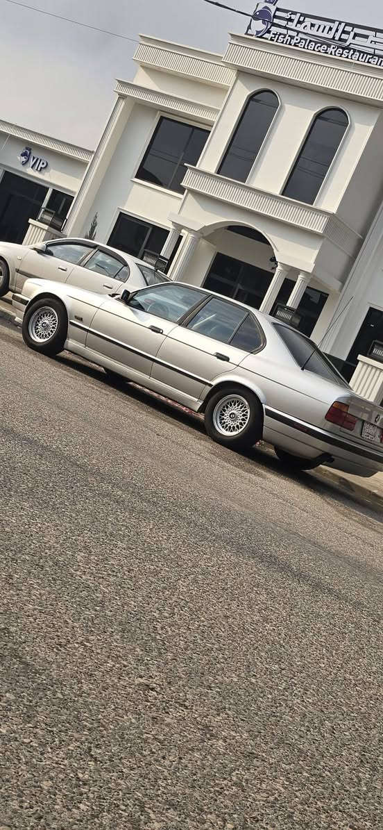 525 كبس مديل 1990محدث كامل 95 السياره ماينقصه برغي فول توماتيك مع فحته سقف
  سعره 75 من الاخير  
***********
***********
