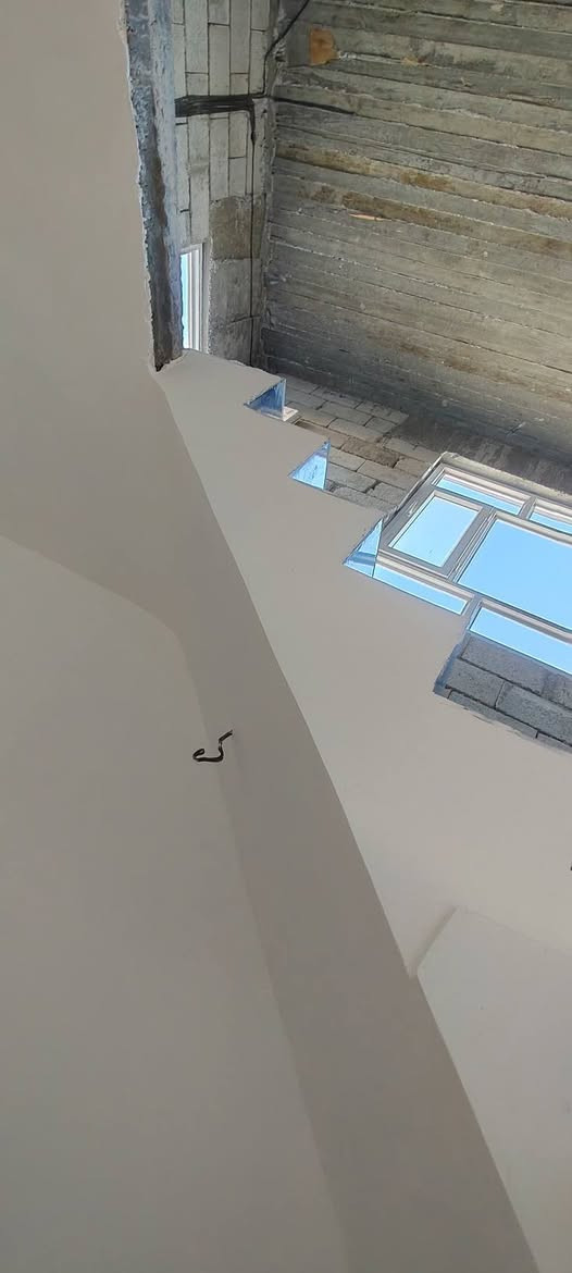 سلام عليكم #  ***********
#شغل_مساطر_وعلخيط 🧵📏
كادر لبخ جص شغل عالمساطر #من_الموصل  البيت يطول 3إيام المبيت ابنفس البيت النشتغلو التزام بالموعد وأتقان بالعمل والي يريد شغل مرتب وتلف ماكو  شتغلت بيوت عديدة في الشركاط  جميله بعاجه سكنيه الخضرانيه الفليته الخانوكه السده حي زراعي الخصم ولي يريد يشوف شغل اني حاضر مجموعة تتكون 4 وصطوات 4 عمال  هاذا جزء من عملي ومن الله التوفيق للجميع الخاص مفتوح  وشتغلت في اسديرة
