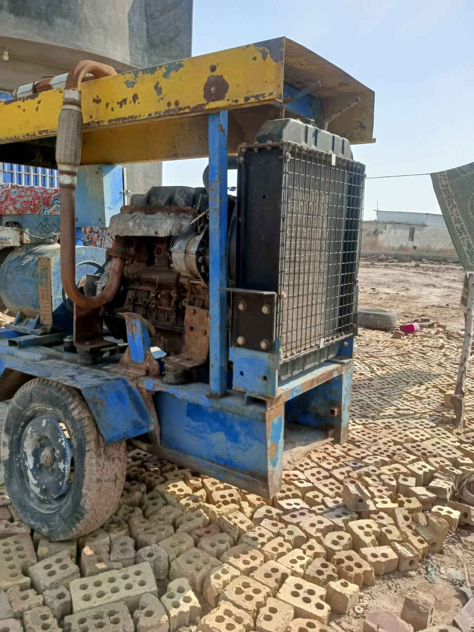 السلام عليكم  مولد كية محرك 3000
جاهزة للعمل  السعر 14بي مجال 
رقم الهاتف  ***********
