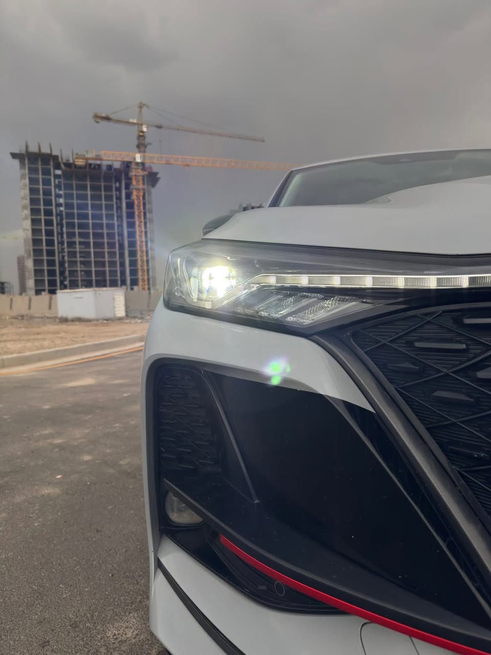 سلام عليكم شانجان cs75 بلس موديل 2022
عداد الكيلو 105 كم 
مواصفات غنيه عن التعريف 
سيارة جاهزة من كلشي داخل الضمان 
مكفولة كفاله عامة ما عدة الدعاميات فقط صبغ للجماليه 
سعرها مناسب 160 وبيهة مجال 
عنوان بغداد 
رقم الهاتف للاستفسار ***********
