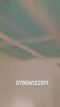 (صباغ) متفرغ حاليا نشتغل كافه  نشتغل صبغ واجهيات والداخل وكذالك السطح....