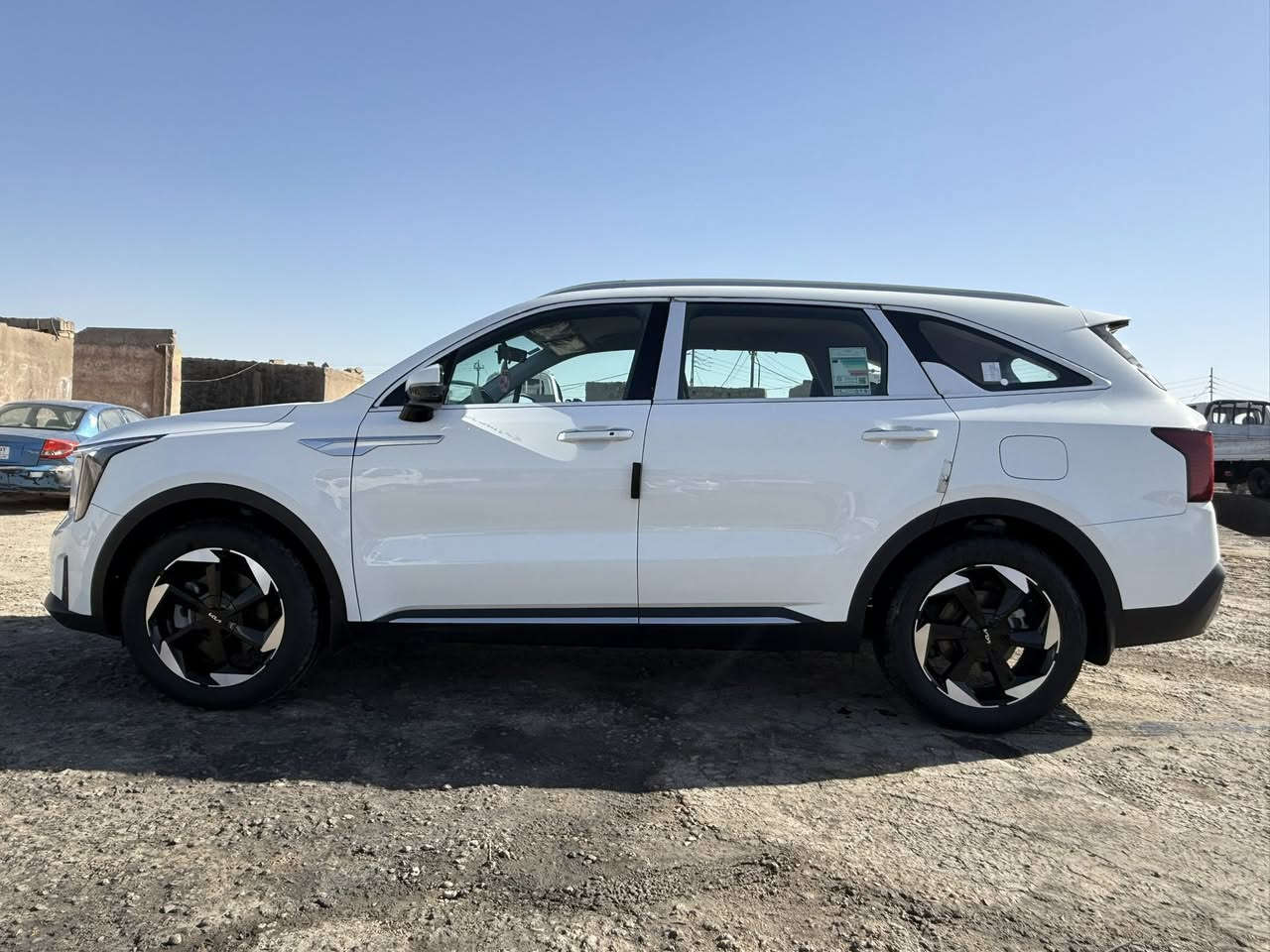 السلام عليكم
سورنتو موديل 2024
-مكفولة 
-نص فول
-7 راكب
-كشن خمل
-6 سلندر
-خليجي
السعر : 310$
تواصل حصراً مع : ‭0783 133 8172‬
‏                              ‭0770 359 6835‬
