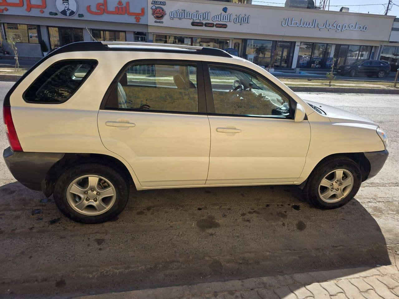 كية موديل ٢٠٠٨بدون صبغ فقط تعديل ماشي ٢٩٩ الف مكينة ٢٠ دبل اكسل سقف سلايد مكينة وكير شرط ما مفتوح سنوية جديد شرط تحويل سعر ١٢٥ ورقة وبي مجال بسيط اي واحد يريد سيارة يراسلنى خاص ادز رقم صاحبه


**إذا كنت صاحب هذا الإعلان وتريد حذفه لأي سبب، رجاءا أرسل رسالة إلى الدعم الفني**