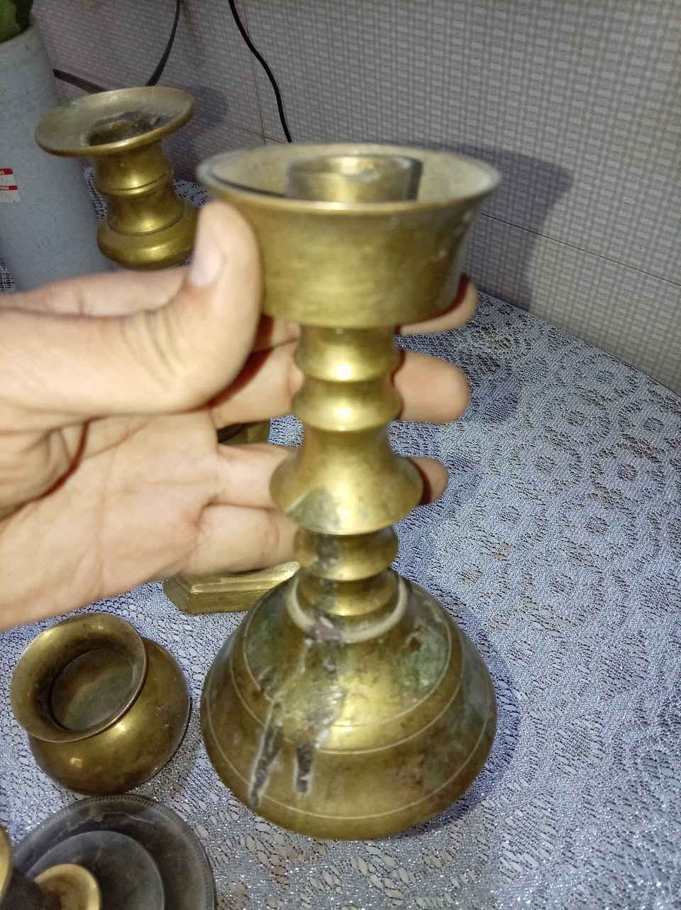 اربع قطع نحاسية ثقيل شمعدان السعر ٤٠ الف واتساب
*********** بغداد, العراق
