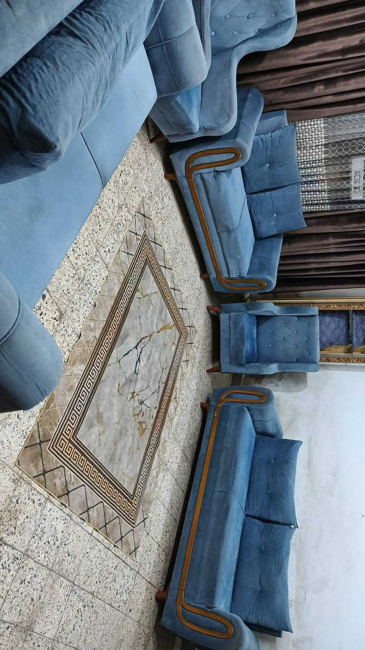 تخم 10 مقعد💺 أخو جديد أي ضرر مابي سعر 250 بي مجال مكان لبياع   *********** يوجد واتساب
