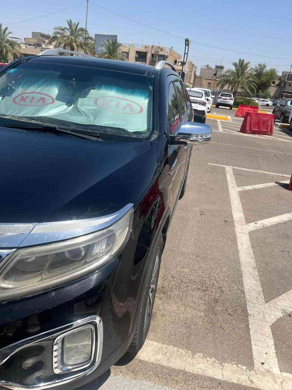 سورنتو ٢٠١٤ خليجي فول الفول بصمة بانورما ترحيب مري شفط غلق الجامات بالسويچ محرك ٦ سلندر بعده بالباكيت شاشة اصلية بردات ضررها جاملغ امامي عكس السايق مبدل بنفسه ومواصفاتها هواية ماشية ١٧٥ الف كيلو السيارة جديدة بمعنى الكلمة السعر ١٥٨ $ للاستفسار الاتصال على الرقم *********** بغداد, العراق
