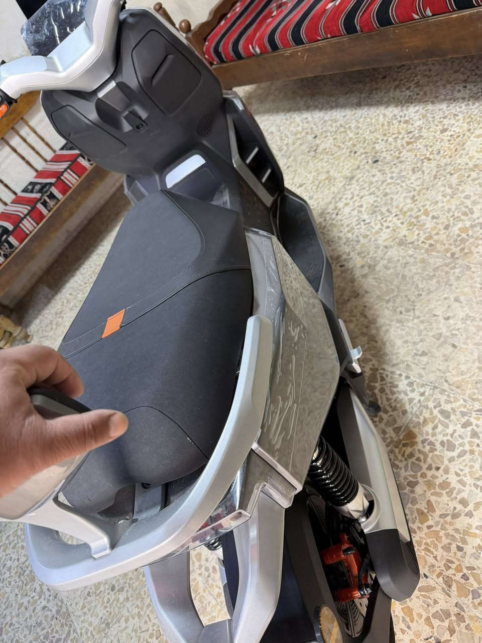 دراجه الملكه ابيع اليحب يتصل ***********
