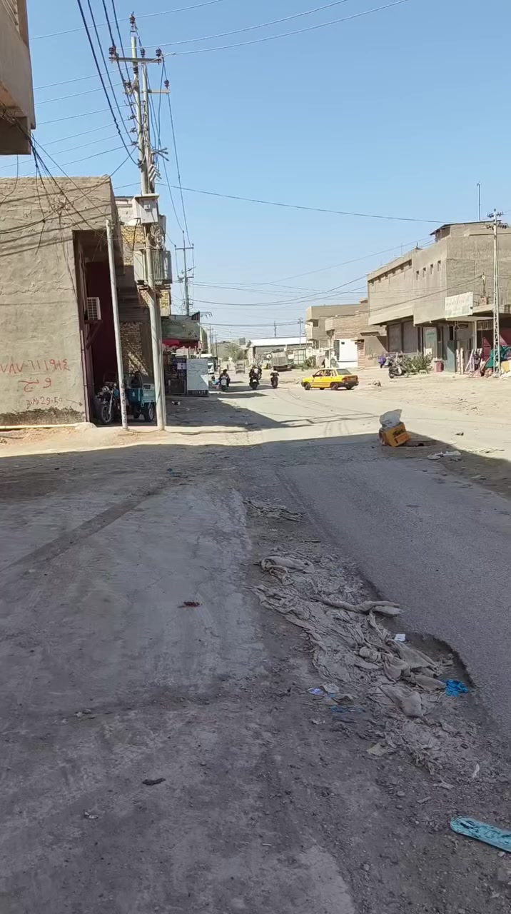 للايجار....شقة مكونة من غرفتين وهول ومطبخ ومجمع صحيات.. الموقع نزلة العيد قرب غرفة التجارة ***********
