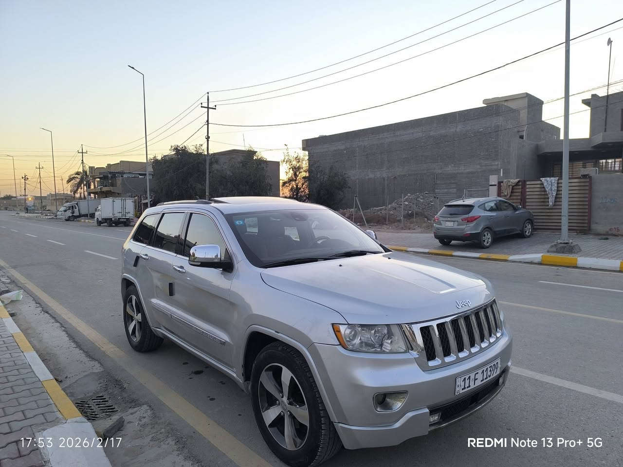 للبيع جيب موديل 2013 محرك 5700 مكفول  جاهزة ماشية 113 ميل السيارة نصبة اتخبل وجاهزة بيها جاملغ وبنيد بدون اي داخل رش فقط فول مواصفات للاخير  مكانها واسط الصويرة هاتف ***********
*********** السعر 147 وبالعافية للي يأخذها يستاهلها
