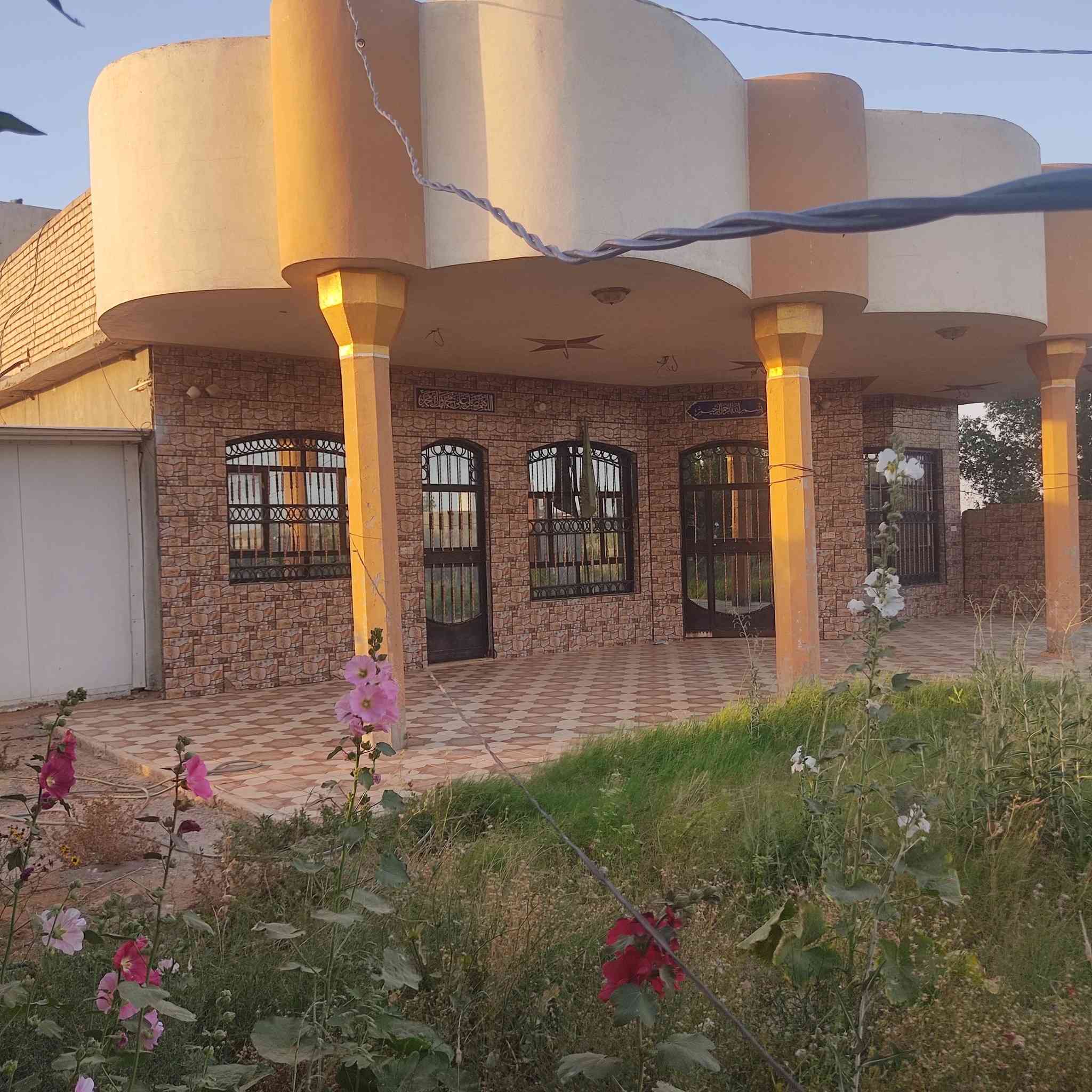 🔥 فرصة مميزة للبيع في بابل / ناحية الشوملي 🔥
🏡 3 دونم مع بيت حديث البناء
🔹 مساحة البيت 300 متر
🔹 بناء طابوق حديث
🔹 طابو زراعي سند 25 مداور مباشر
📍 الموقع: بابل – ناحية الشوملي – قرية الجوادية
✔ على التبليط مباشر
✔ يبعد عن السريع الدولي القديم كيلو متر فقط
⚡ جميع الخدمات متوفرة: 💧 ماء
⚡ كهرباء
🌾 مياه سقي صيف وشتاء من عتاب (نهر الشوملي)
✅ موقع ممتاز وهادئ
✅ مناسب للسكن والاستثمار
✅ واجهة وموقع حيوي قريب من الشارع العام
📞 للتواصل والاستفسار: صلاح السلطاني
***********
اتصال أو واتساب
