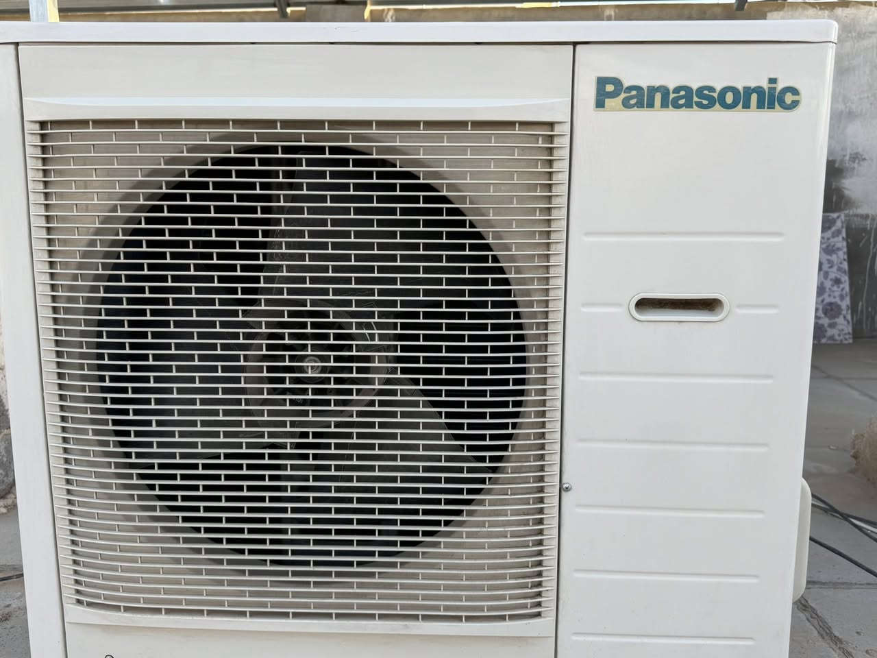 السلام عليكم سبلت للبيع نوعية بنسونك مستخدم سنة سعر ٥٥٠ وبي مجال شويه رقمي ***********
