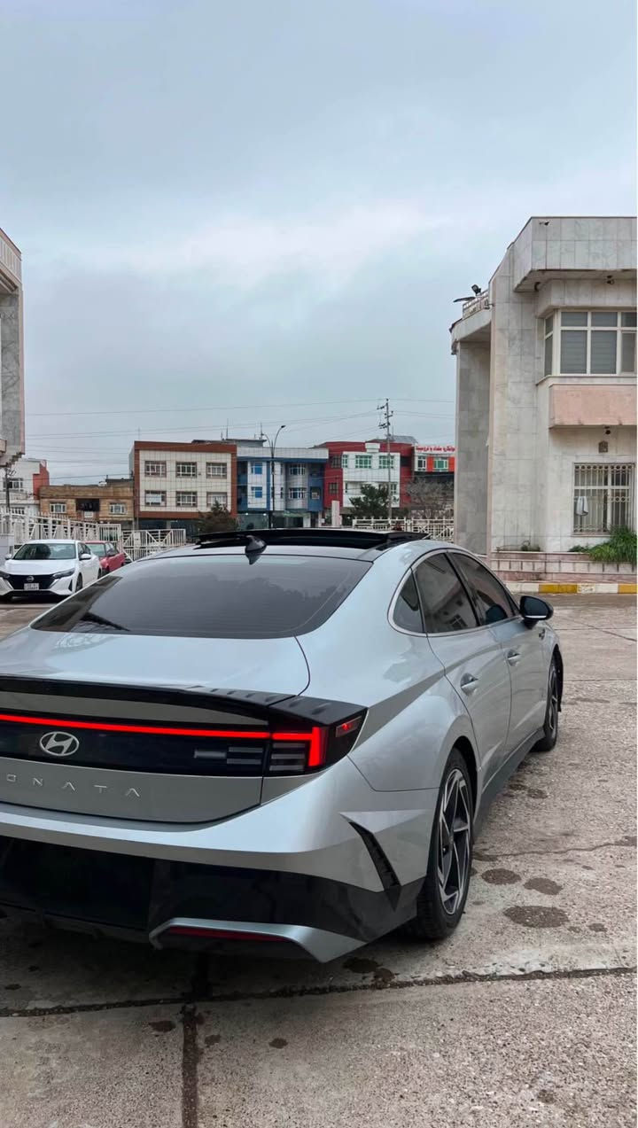 🔴سوناتا موديل 2024 🔴
🔥205 $🔥
مكينة 2.500 طيااررره بانوراما ع طول السقف لون اسود 

‏HYUNDAI SONATA SEL 2024

🔴. حادثها السياره فقط جاملغ امامي سكن بدون دواخل 

🔴ايرباكا فقط ستيرن 

🔴ماشيه 30 كم بريحة الوكالة 
سيارررة حيلللل جديده  اني مستورده على ايدي 
مكينة 2.500 طيااررره 🚀🚀

مواصفات راح اذكرهن ولو ميحتاج لين هيه فول الفول 

بانوراما ع طول السقف 
بصمة دخول ذكي 
انارة داخليه محيطيه 
شاشة ع طول الدشبول 
تحكم ستيرن 
رادار امامي معا تحديد مسافة سيارة كدامك 

رادار خلفي 
رادار جانبي 
اوتو ستوب خلفي 
اوتو ستوب امامي 
شفتات ستيرن 
كشنات كهرباء وفول ايرباك 
كشنات تدفئه 
كير تعليك 
شحن لاسلكي 
حساس فتح جنطة الخلفية 
سماعات 🔊 
تشغيل عن بعد 
نظام خروج عن المسار 
نظام قيادة ذاتيه 
تبريد منفصل قطعتين امامي 
جامات اوتو 
نظام اوتو هولد مال ازدحامات 
هندبريك بصمة 
انظمة قياده سبورت ونورمات وكمفورت  وايكو 
كاربلي يدعم كافة الانظمة الهاتف 
دبل كزوز 
كامرة خلفية دوارة
اشارة بجاملغ LED 
دشبول كاربون فايبر 
كشنات ودشبول وبيبان لون سموك جلد وكنتارة 
ويلكب حجم 19انج
تايرات بلادية عليها 
بجم زنون 
لد ع طول البجم 
لايتات اوتو 
مري قلاب معا البك 
نقط عمياء 
مراية داخليه تعتيم تلقائي 
شاشة تبريد تحكم كله لمس 
🔴مكانها عقره 
🔴السعر 205 $
🔴رقم الهاتف :  [ [***********] ]
..
.
.
.
.
.
‏#car #qcar #العراق #بغداد #سيارات #سوناتا #هونداي #رام #سبورت #تيوتا اكر, نينوى
