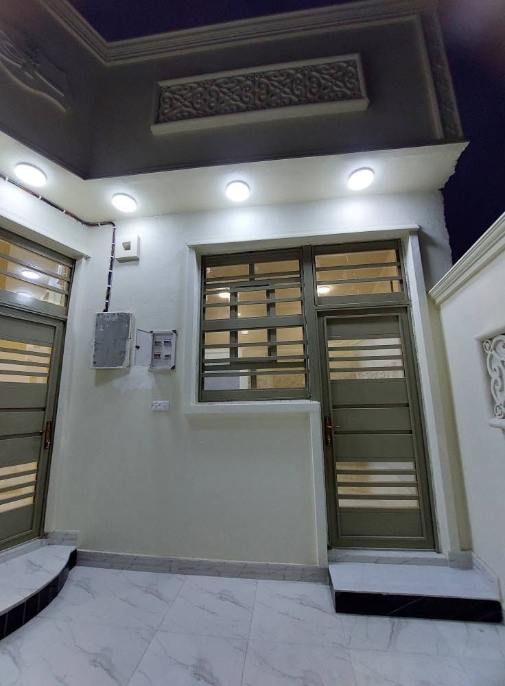 🏠 دار حديث للبيع
📏 المساحة: 100 متر
📜 الطابو: زراعي عراقي
🏗️ المواصفات:
يحتوي على غرفتين، وصالة، ومطبخ، ودوانية، وصحيات.
📍 العنوان: البصرة – أبي الخصيب – محيلة
💧 الخدمات: جميع الخدمات متوفرة
💰 السعر: 67 مليون – وبيه مجال
☎️ للاستفسار: ***********
